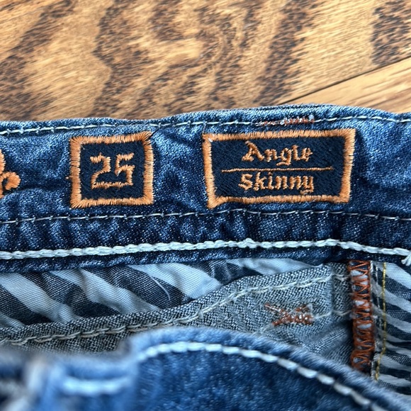Rock Revival Angie Skinny Jeans - Picture 4 of 6
